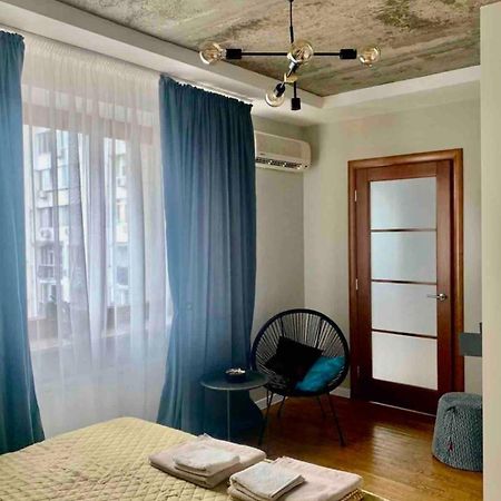 Сучасні Апартаменти У Самому Серці Одеси Odessa Extérieur photo